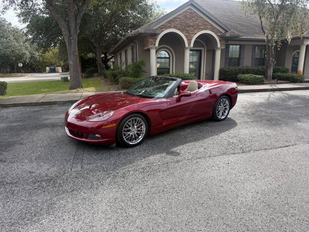 Used 2006 Chevrolet Corvette Convertible w/ Preferred Equipment Group RWD image 3