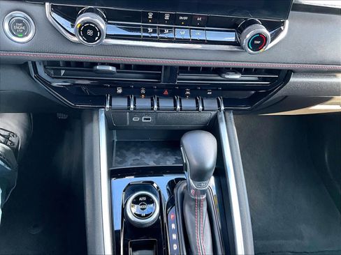 Used 2024 Chevrolet Colorado Z71 image 27