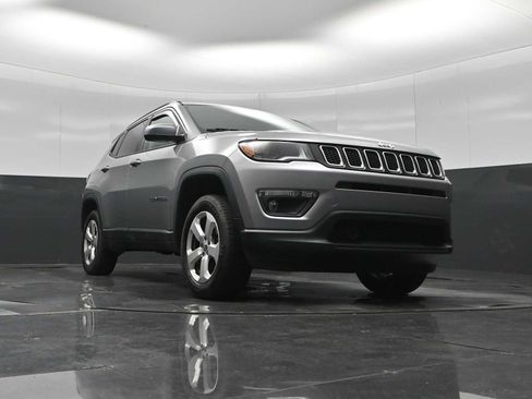 Used 2018 Jeep Compass Latitude w/ Popular Equipment Group AWD/4WD image 49