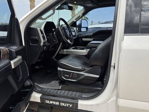 Used 2018 Ford F250 Lariat w/ Lariat Ultimate Package AWD/4WD image 8
