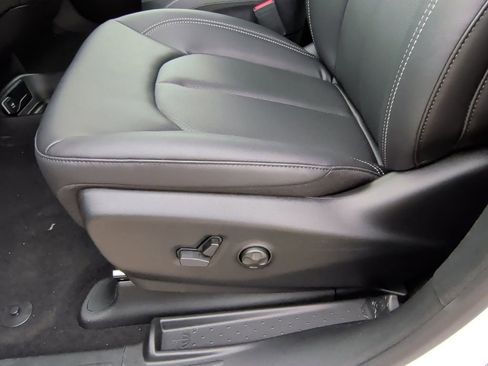 New 2026 Chrysler Pacifica Select w/ S Appearance Package image 13