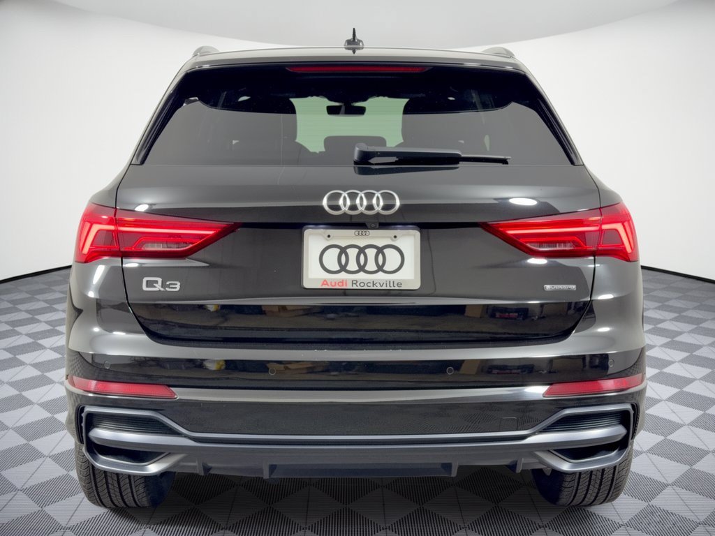 Used 2021 Audi Q3 2.0T Premium w/ Convenience Package AWD/4WD image 11