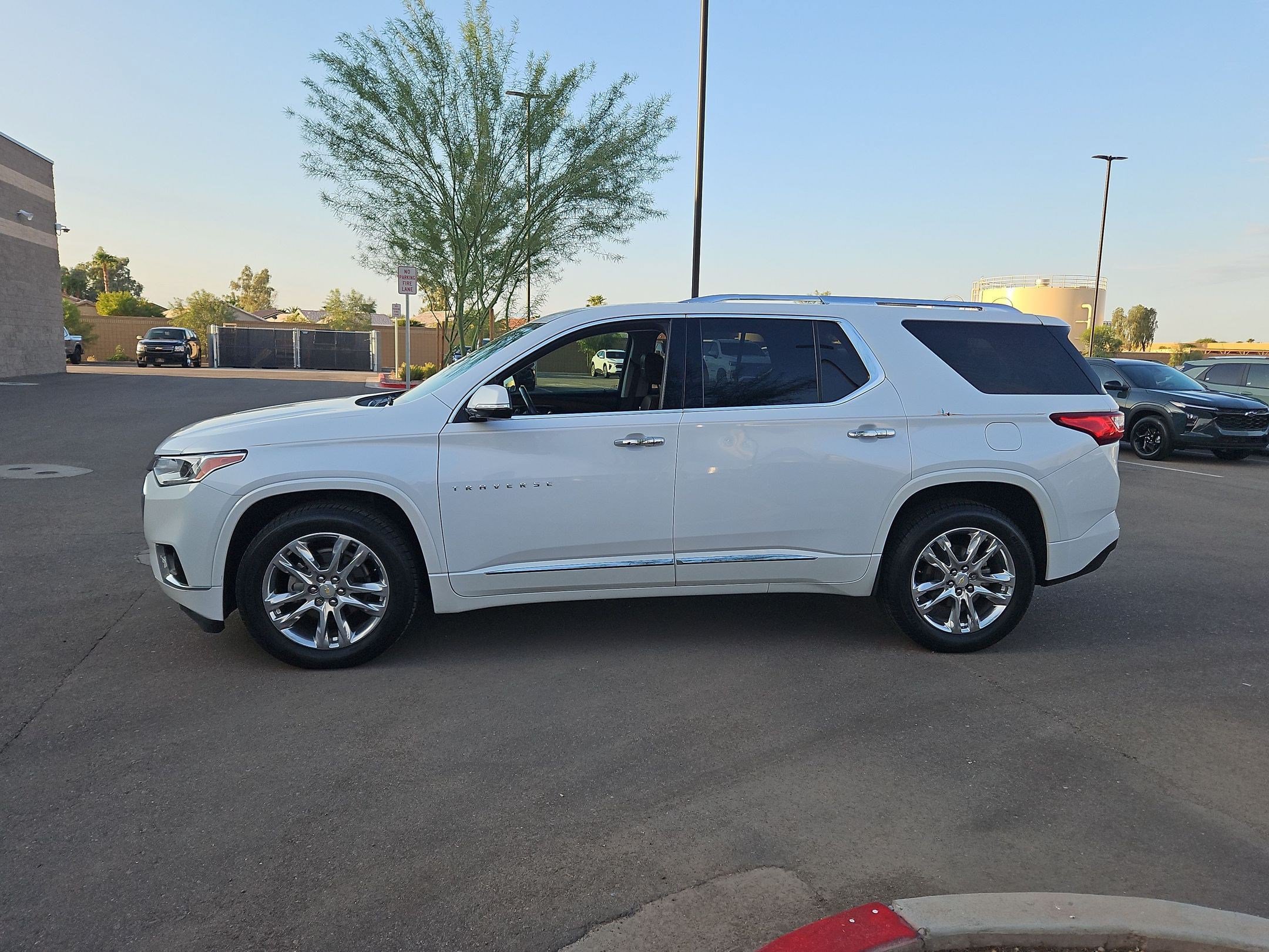 Used 2018 Chevrolet Traverse High Country AWD/4WD image 2