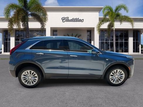 Certified 2024 Cadillac XT4 Luxury image 16