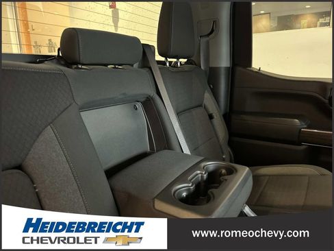 Used 2022 Chevrolet Silverado 1500 LT Trail Boss w/ Bed Protection Package image 33