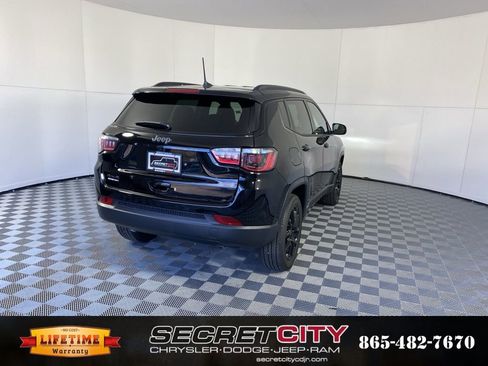 New 2026 Jeep Compass Latitude image 7