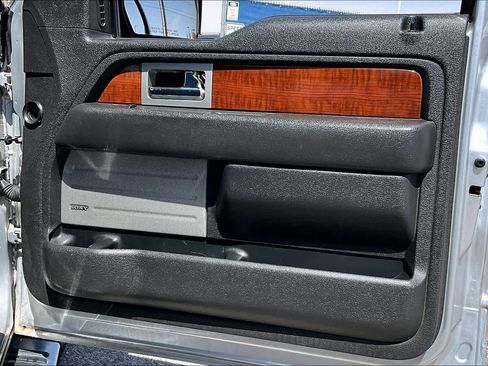 Used 2010 Ford F150 Lariat image 21