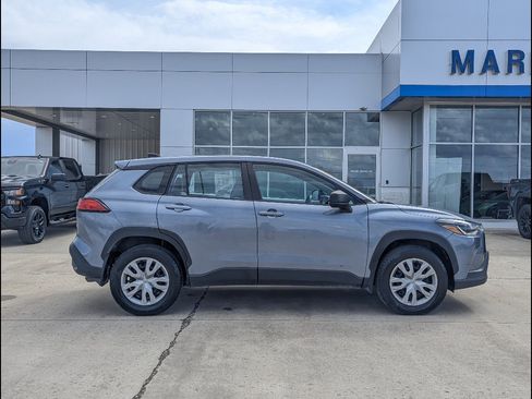 Used 2022 Toyota Corolla Cross L image 6