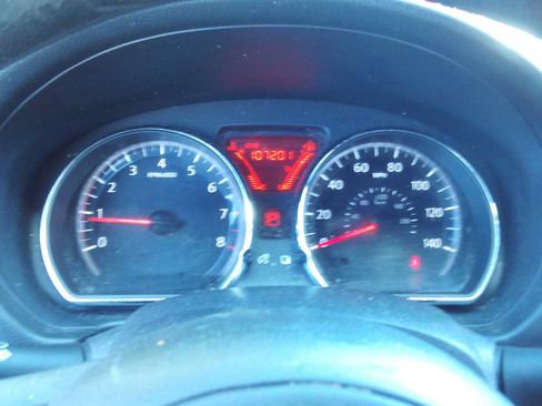 Used 2014 Nissan Versa SV FWD image 10