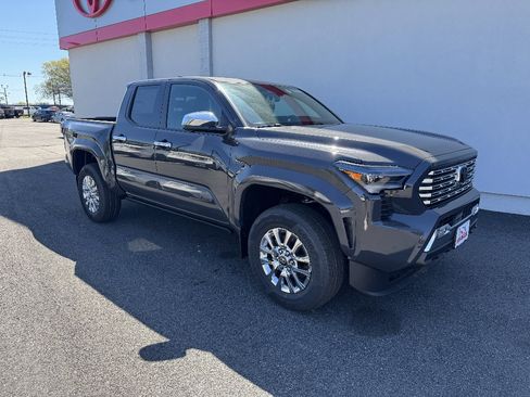 New 2026 Toyota Tacoma Limited AWD/4WD image 4