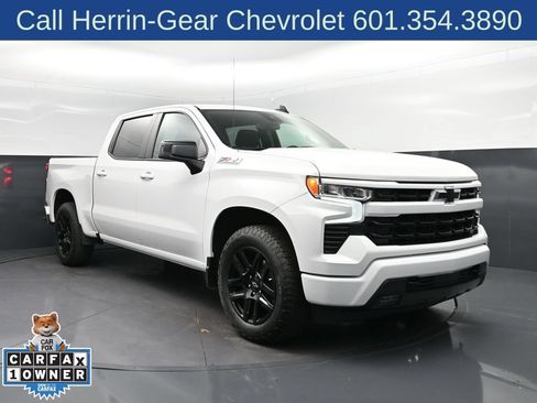 Used 2023 Chevrolet Silverado 1500 RST AWD/4WD image 9