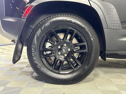 Certified 2025 Land Rover Defender 110 S image 36