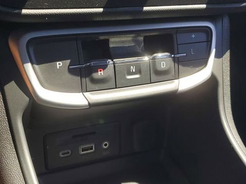 Certified 2024 GMC Terrain SLT w/ Elevation Edition AWD/4WD image 30
