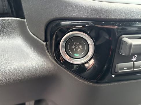 Used 2025 GMC Sierra 1500 Elevation AWD/4WD image 16