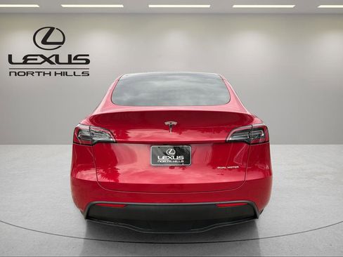 Used 2023 Tesla Model Y Long Range image 7