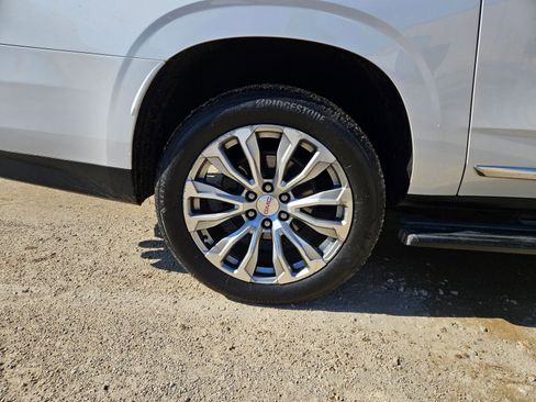 Used 2022 GMC Yukon XL Denali image 67