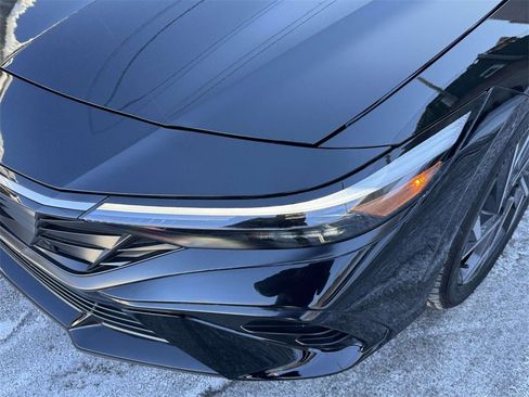 Used 2025 Hyundai Elantra SEL image 8