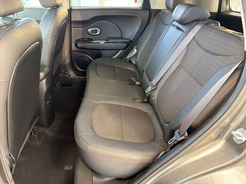 Used 2018 Kia Soul ! w/ Tech Package FWD image 15