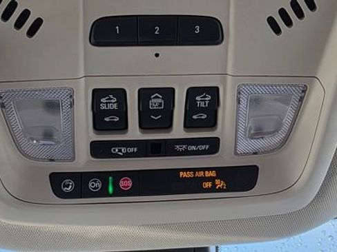 Used 2023 Buick Enclave Avenir w/ Avenir Technology Package image 29