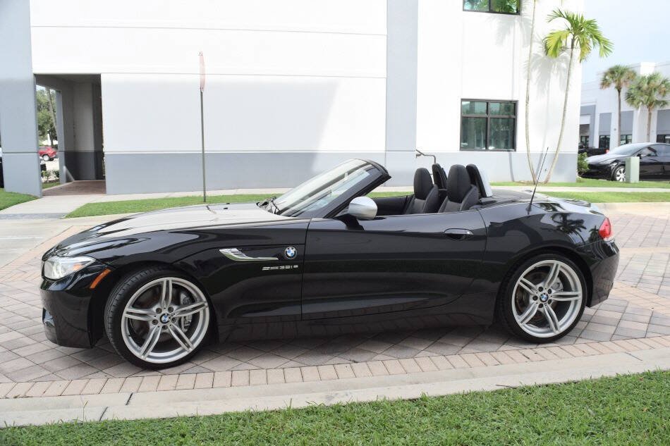 Used 2014 BMW Z4 sDrive35is RWD image 39