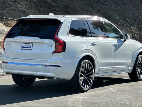 New 2026 Volvo XC90 B6 Plus w/ Protection Package Premier image 5