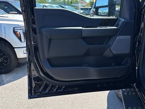 New 2026 Ford F250 Lariat w/ Tremor Off-Road Package image 10