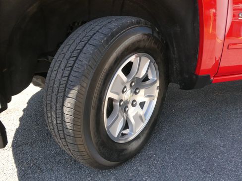 Used 2019 Chevrolet Silverado 1500 LT image 30