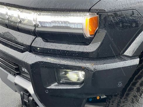 New 2025 GMC Hummer EV 3X image 11