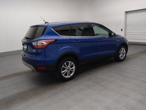 Used 2017 Ford Escape SE FWD image 10