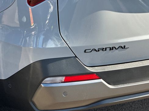 New 2026 Kia Carnival SX FWD image 7