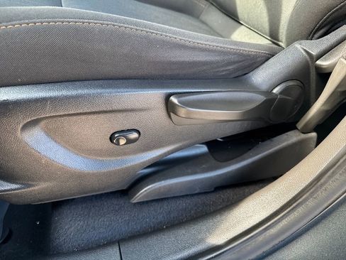 Used 2017 Chevrolet Trax LT image 45