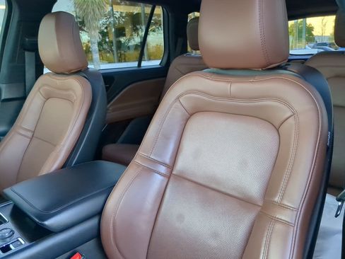 Used 2023 Lincoln Aviator Reserve w/ Elements Package Plus image 10