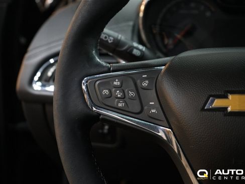 Used 2017 Chevrolet Cruze Premier image 14