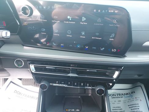 New 2026 Chevrolet Traverse LT w/ Driver Confidence Package FWD image 21