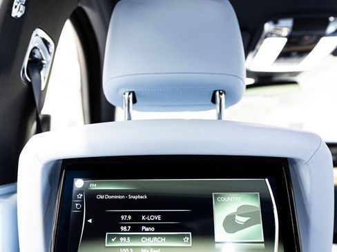 Used 2022 Rolls-Royce Ghost w/ Ghost Package image 45