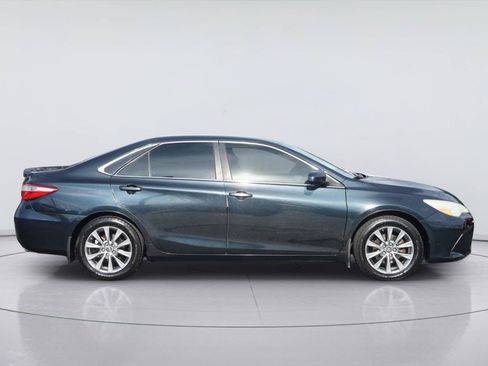 Used 2015 Toyota Camry XLE FWD image 5