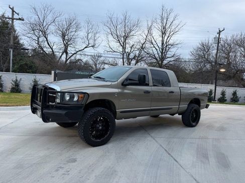 Used 2006 Dodge Ram 2500 Truck SLT w/ Light Group image 1