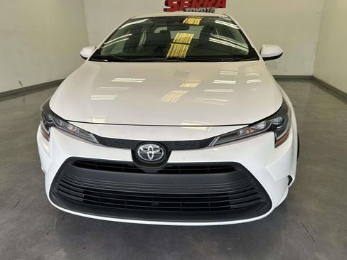 Used 2026 Toyota Corolla LE FWD image 8