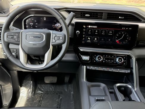 New 2026 GMC Sierra 2500 Denali w/ Denali Reserve Package AWD/4WD image 30
