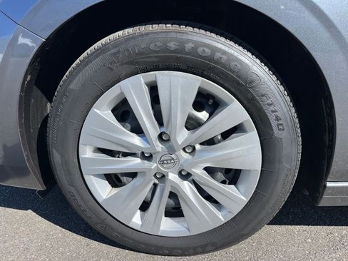 Used 2025 Nissan Sentra S image 28