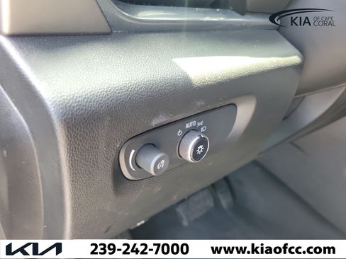 Used 2020 Chevrolet Traverse LS FWD image 26