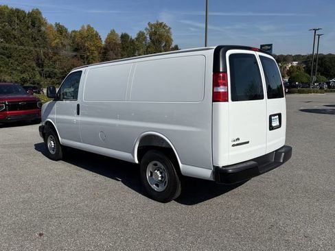New 2025 Chevrolet Express 2500 w/ Driver Convenience Package image 5