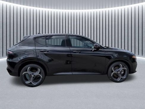 Used 2026 Alfa Romeo Tonale w/ Black Premium Package AWD/4WD image 6