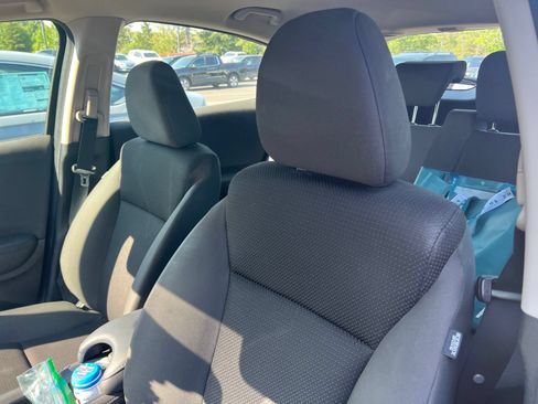 Used 2022 Honda HR-V LX image 7