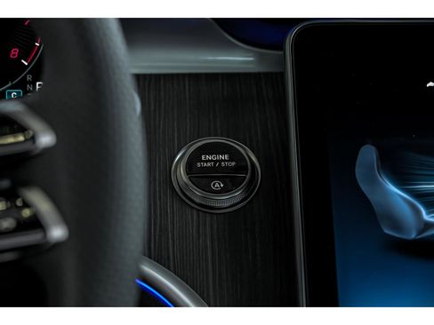 New 2026 Mercedes-Benz C 300 4MATIC Sedan image 15