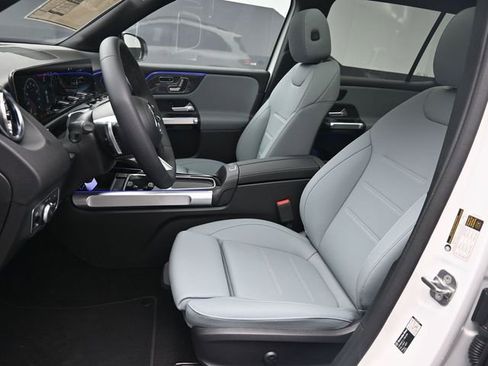New 2026 Mercedes-Benz GLB 250 image 18