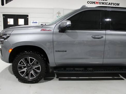 Used 2022 Chevrolet Tahoe Z71 w/ Luxury Package AWD/4WD image 36
