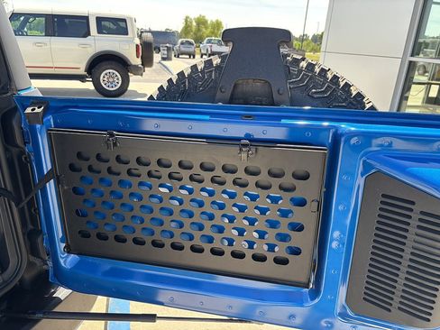 Used 2023 Ford Bronco Wildtrak AWD/4WD image 5