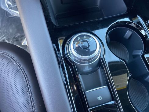 New 2026 Ford Explorer Platinum image 29