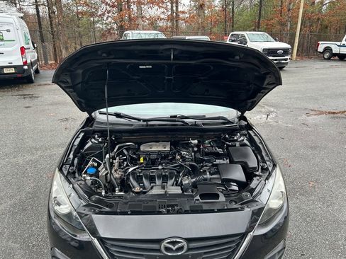 Used 2016 MAZDA MAZDA3 i Sport w/ Preferred Equipment Package image 13